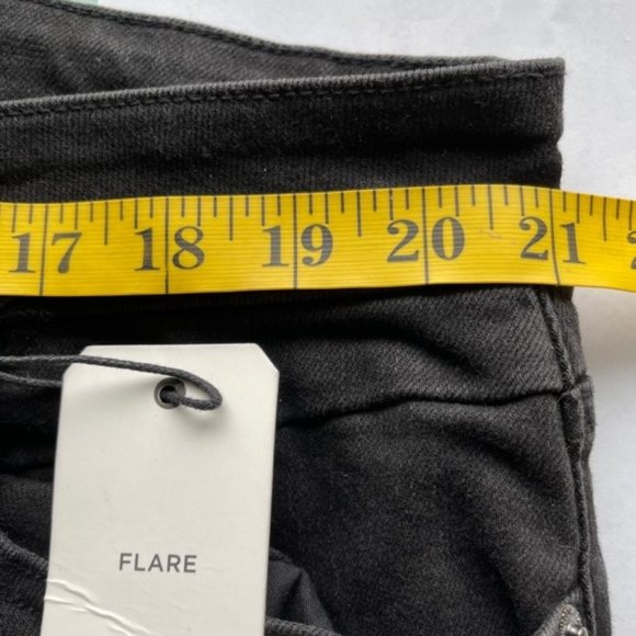 Forever 21+  Plus Size High-Rise Split Flare Jeans - Picture 15 of 15